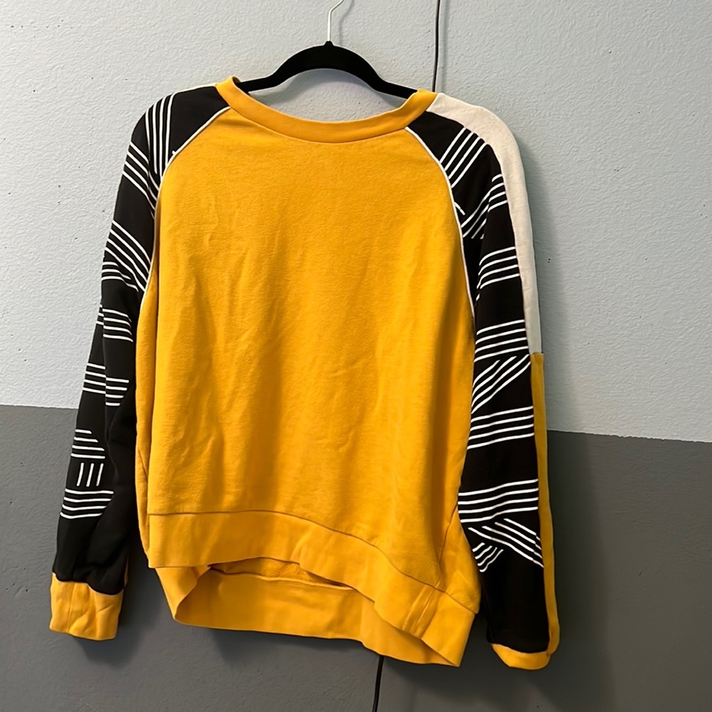 Long sleeve sweater shirt, mustard yellow,black,and white